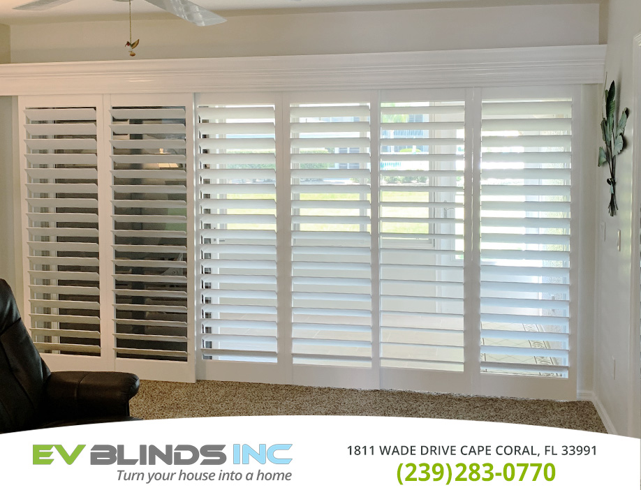 Patio Blinds in and near Naples Florida