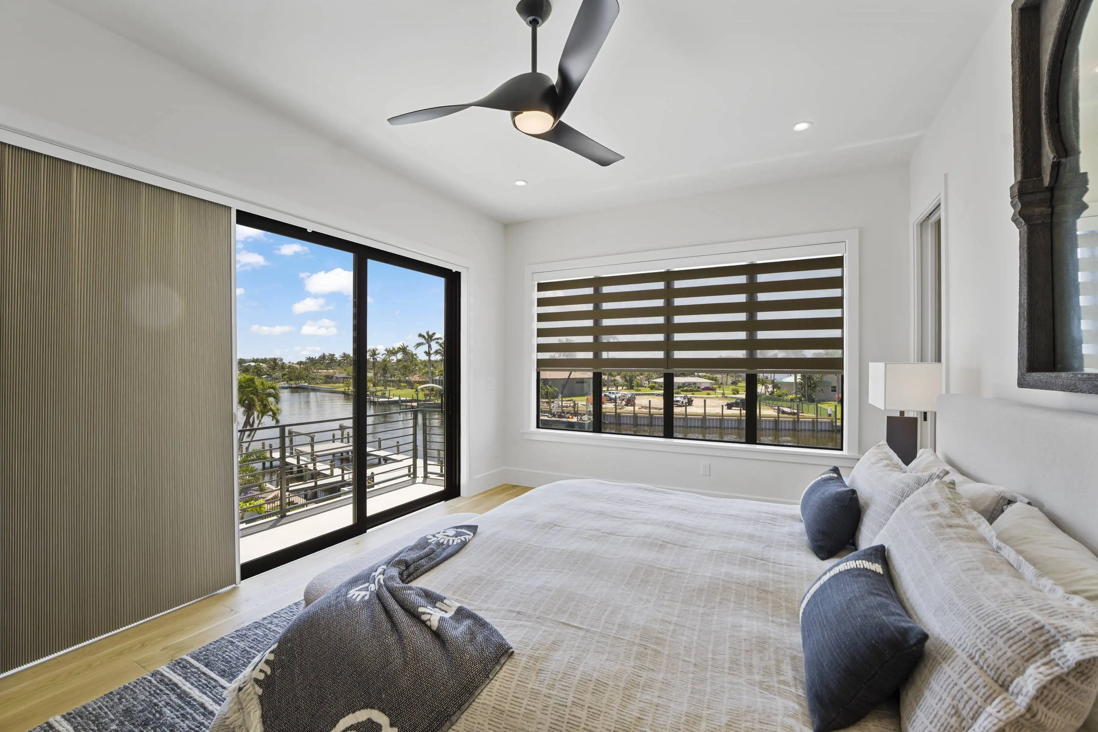 Blackout Cellular Slider