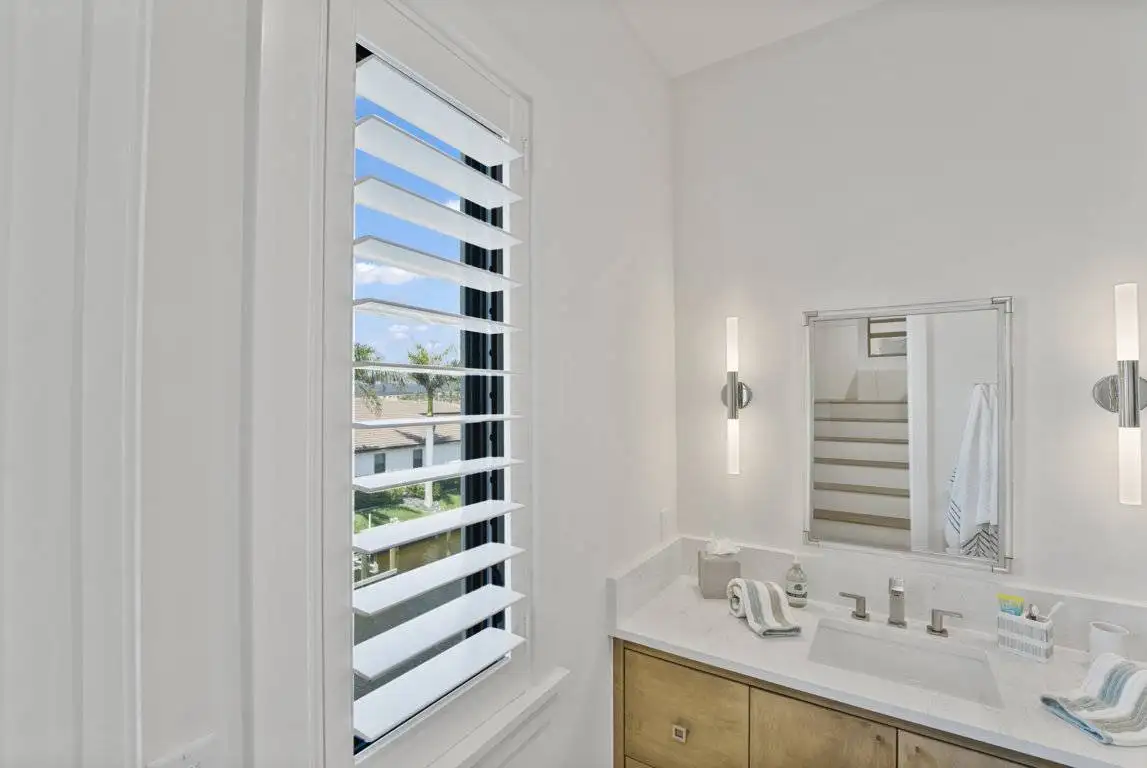 Bonita Springs Faux Wood Blinds