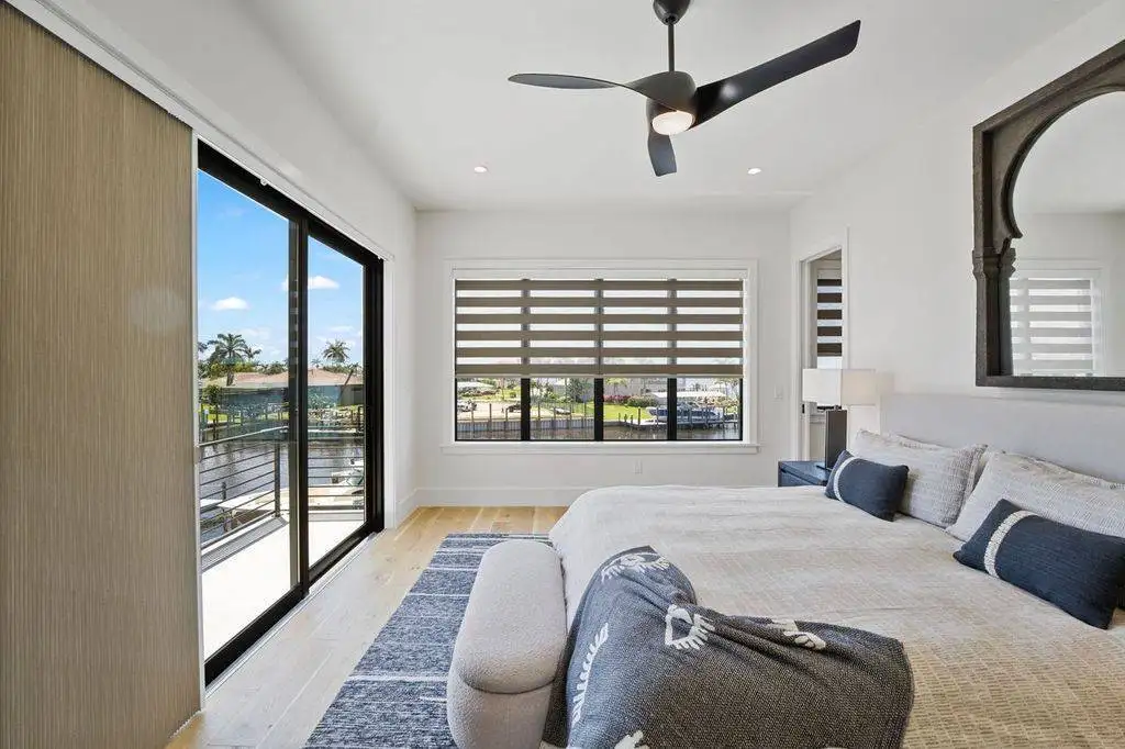 Cape Coral Cordless Cellular Blinds