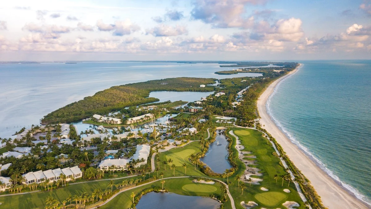 Captiva Island setting that inspires natural woven window treatments