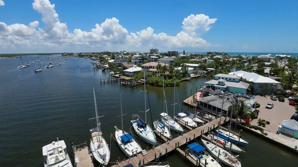 Estero architecture considered during shade and shutter planning