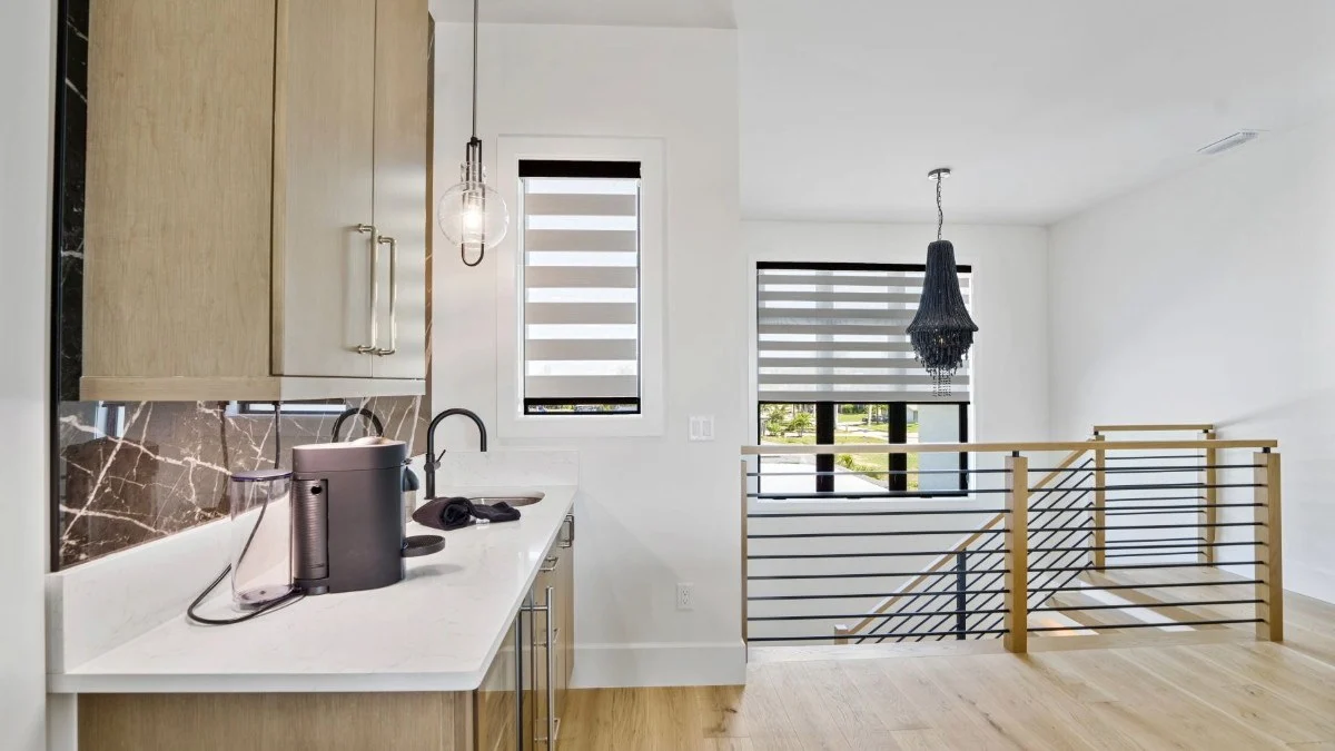 Smart blind installation with accessible backup controls