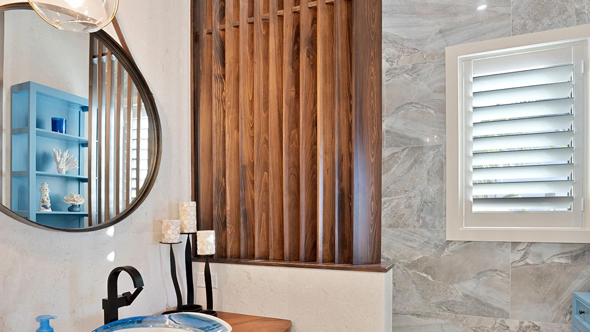 Plantation Shutters Bathroom Blinds Ev Blinds Window Treatment Experts