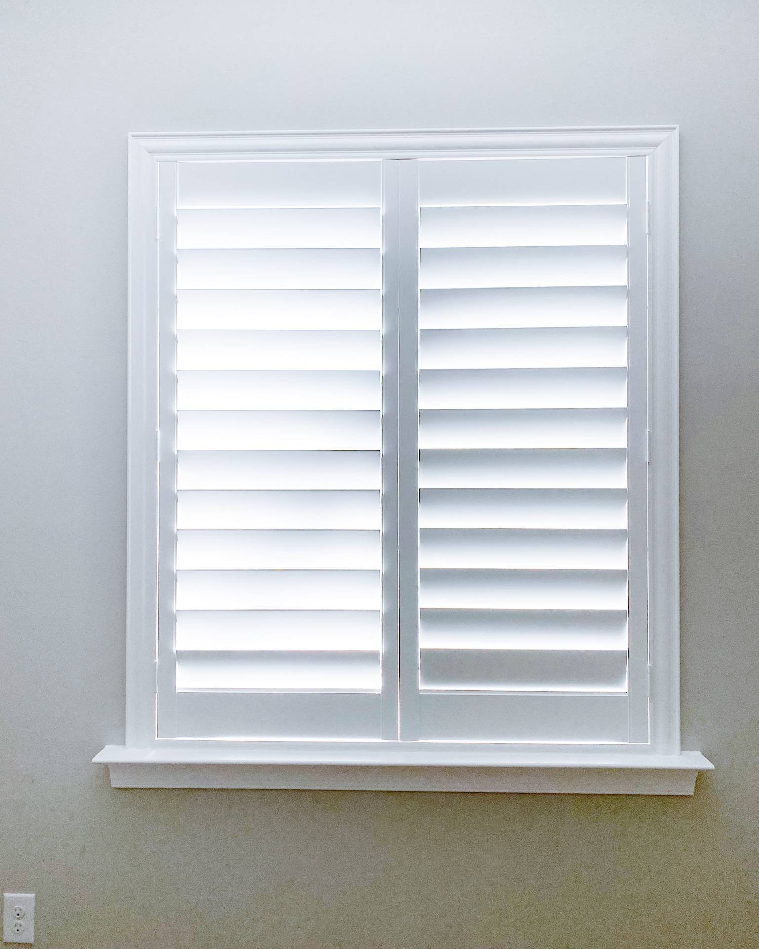 Plantation Shutters | Sidelight Window | living room | Fort Myers Plantation Shutters for Sidelight Window in living room in Fort Myers
