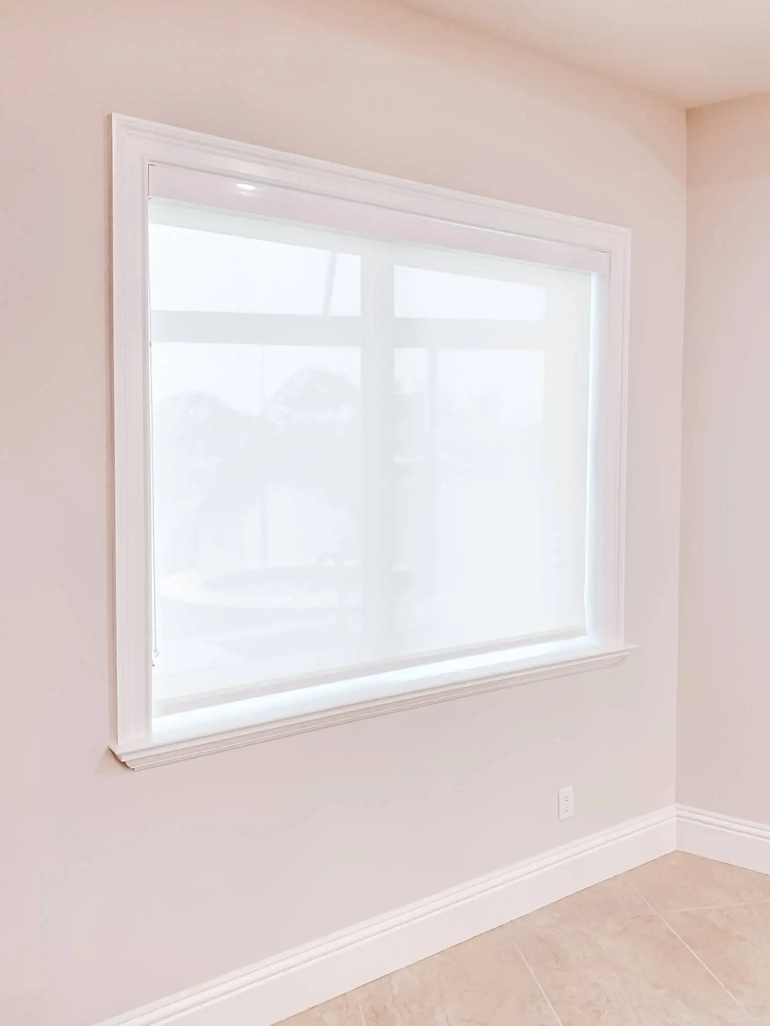 Roller Shades | small window blind | bedroom | Naples Roller Shades for small window blind in bedroom in Naples